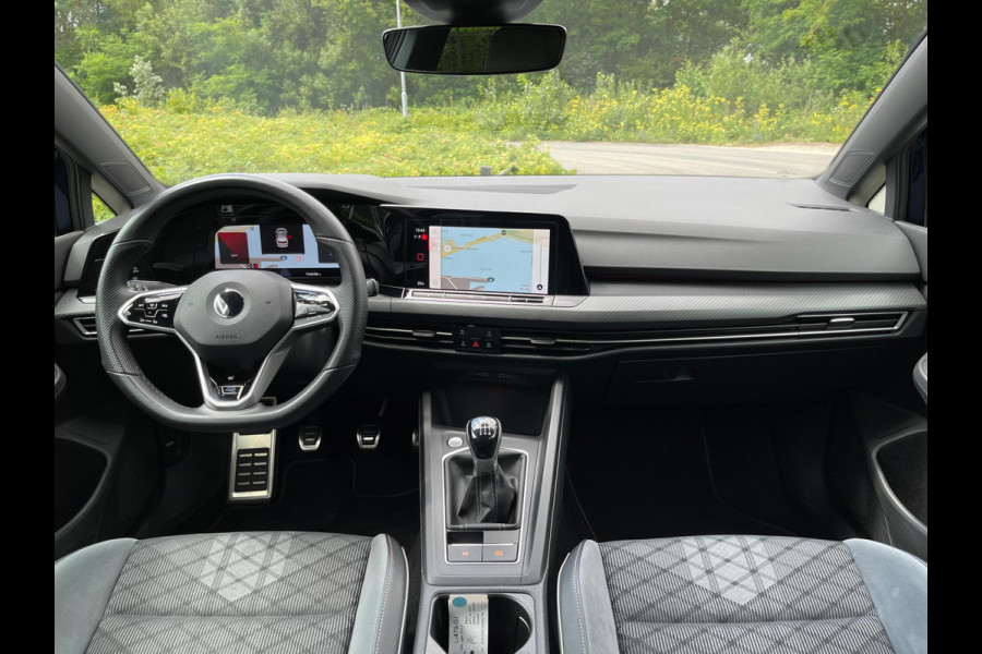 Volkswagen Golf 1.5 TSI R-Line Virtual Ambientlicht Camra IQ Light Matrix LED