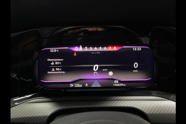Volkswagen Golf 1.5 TSI R-Line Virtual Ambientlicht Camra IQ Light Matrix LED