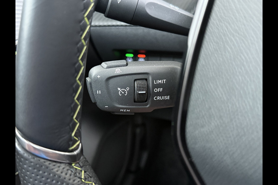 Peugeot e-208 EV GT 350 50kWh Soh 94% Panoramadak Adap.Cruise Stoelverwarming 3D-Navi 360°Camera Ecc Android Auto Apple Carplay Pdc Lmv Privacy Glas Led DAB Bluetooth Regen-Lichtsensor DAB+ Dealeronderhouden