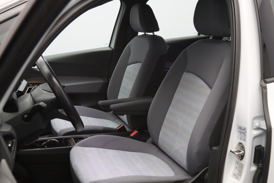 Volkswagen ID.3 Pro 146 PK 58 kWh, Stuur- & Stoelverwarming, Adap. Cruise Control, LED, Carplay, Navigatie