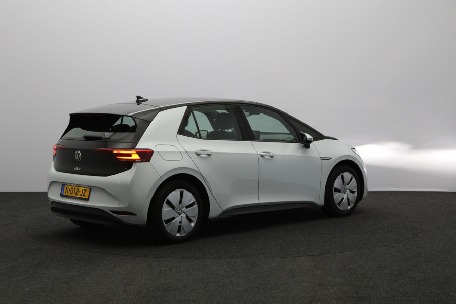 Volkswagen ID.3 Pro 146 PK 58 kWh, Stuur- & Stoelverwarming, Adap. Cruise Control, LED, Carplay, Navigatie