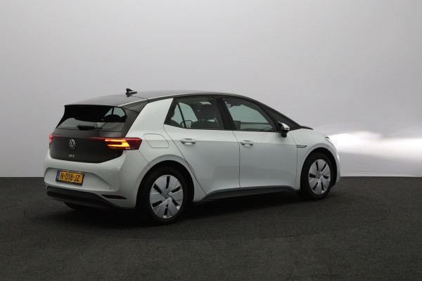Volkswagen ID.3 Pro 146 PK 58 kWh, Stuur- & Stoelverwarming, Adap. Cruise Control, LED, Carplay, Navigatie