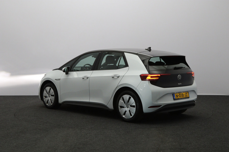 Volkswagen ID.3 Pro 146 PK 58 kWh, Stuur- & Stoelverwarming, Adap. Cruise Control, LED, Carplay, Navigatie