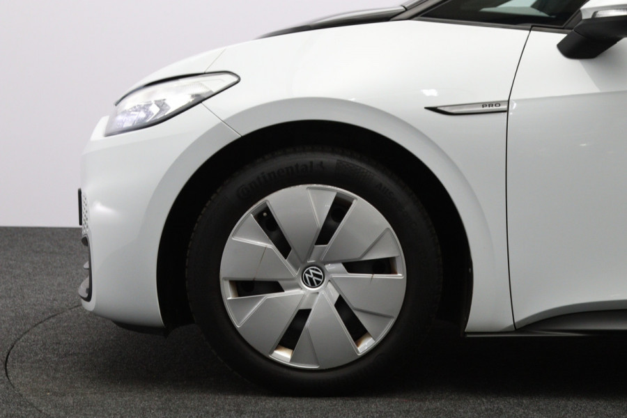 Volkswagen ID.3 Pro 146 PK 58 kWh, Stuur- & Stoelverwarming, Adap. Cruise Control, LED, Carplay, Navigatie