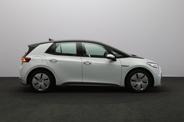 Volkswagen ID.3 Pro 146 PK 58 kWh, Stuur- & Stoelverwarming, Adap. Cruise Control, LED, Carplay, Navigatie