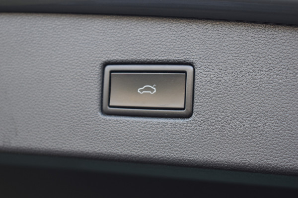 Volkswagen Tiguan 1.5 TSI Life el-achterklep 1800kg trekgewicht Navigatie
