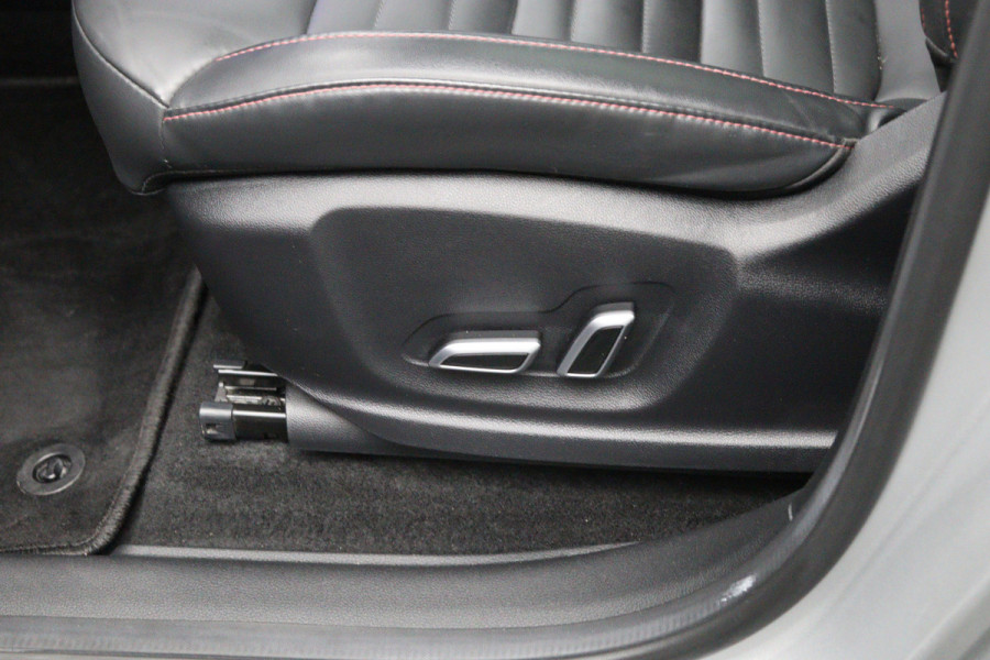 MG EHS 1.5 TGDI 259 PK Luxury PHEV, Trekhaak, Panoramadak, Adap. Cruise Control, Leder, Stoelverwarming