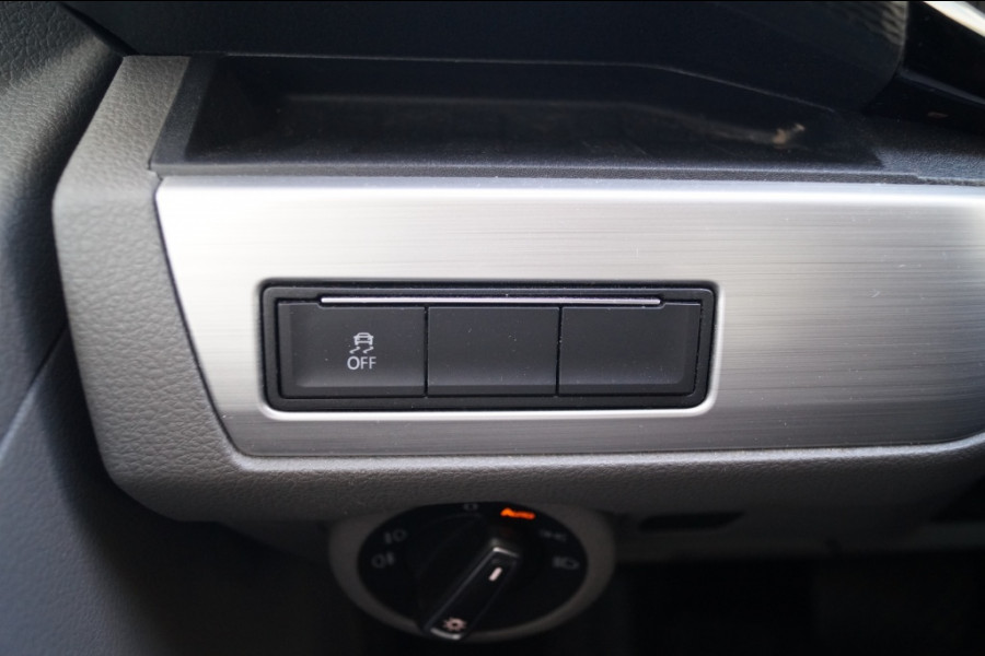 Volkswagen Transporter 2.0 TDI 199pk DSG Bulli 4Motion Dubbel cabine L2-H1