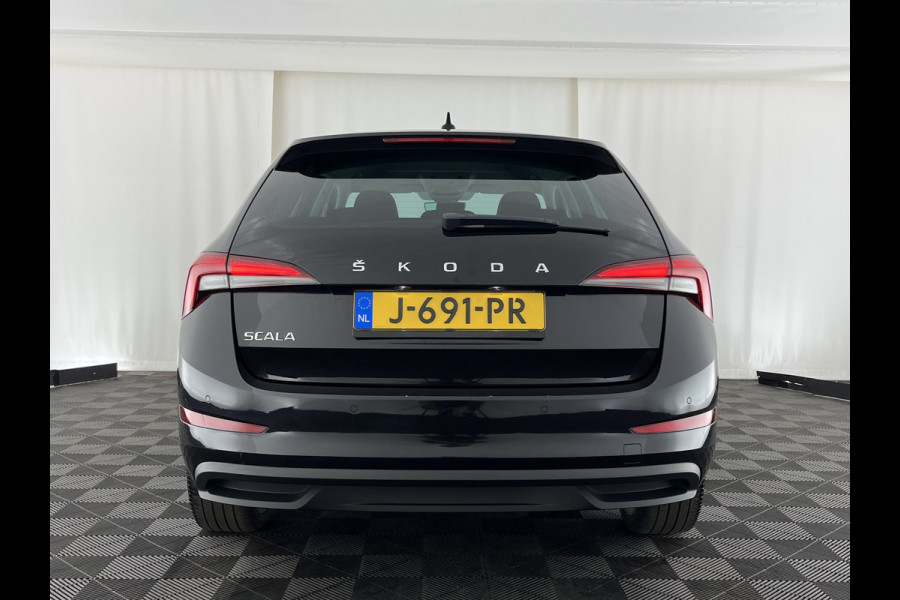 Škoda SCALA 1.0 TSI Business Edition (INCL-BTW) Aut. *FULL-LED | DIGI-COCKPIT | HEATED-COMFORTSEATS | CARPLAY | LANE-ASSIST | NAVI-FULLMAP | ECC | PRIVACY-GLASS | PDC | AMUNDSEN-AUDIO | CRUISE | 18''ALU*