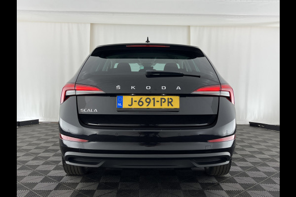 Škoda SCALA 1.0 TSI Business Edition (INCL-BTW) Aut. *FULL-LED | DIGI-COCKPIT | HEATED-COMFORTSEATS | CARPLAY | LANE-ASSIST | NAVI-FULLMAP | ECC | PRIVACY-GLASS | PDC | AMUNDSEN-AUDIO | CRUISE | 18''ALU*