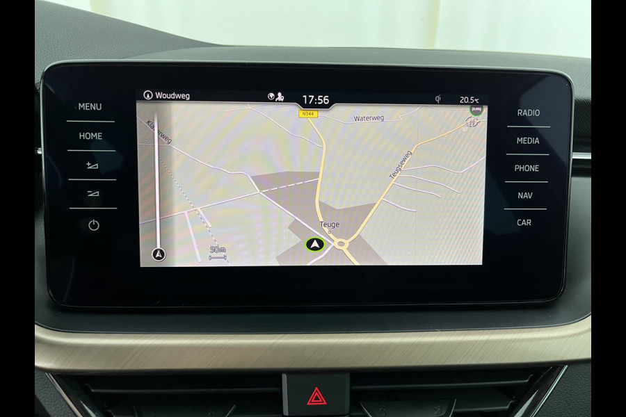Škoda SCALA 1.0 TSI Business Edition (INCL-BTW) Aut. *FULL-LED | DIGI-COCKPIT | HEATED-COMFORTSEATS | CARPLAY | LANE-ASSIST | NAVI-FULLMAP | ECC | PRIVACY-GLASS | PDC | AMUNDSEN-AUDIO | CRUISE | 18''ALU*