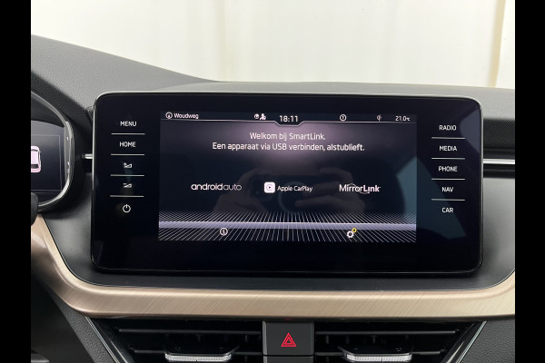 Škoda SCALA 1.0 TSI Business Edition (INCL-BTW) Aut. *FULL-LED | DIGI-COCKPIT | HEATED-COMFORTSEATS | CARPLAY | LANE-ASSIST | NAVI-FULLMAP | ECC | PRIVACY-GLASS | PDC | AMUNDSEN-AUDIO | CRUISE | 18''ALU*