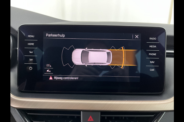 Škoda SCALA 1.0 TSI Business Edition (INCL-BTW) Aut. *FULL-LED | DIGI-COCKPIT | HEATED-COMFORTSEATS | CARPLAY | LANE-ASSIST | NAVI-FULLMAP | ECC | PRIVACY-GLASS | PDC | AMUNDSEN-AUDIO | CRUISE | 18''ALU*