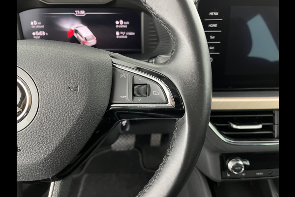 Škoda SCALA 1.0 TSI Business Edition (INCL-BTW) Aut. *FULL-LED | DIGI-COCKPIT | HEATED-COMFORTSEATS | CARPLAY | LANE-ASSIST | NAVI-FULLMAP | ECC | PRIVACY-GLASS | PDC | AMUNDSEN-AUDIO | CRUISE | 18''ALU*