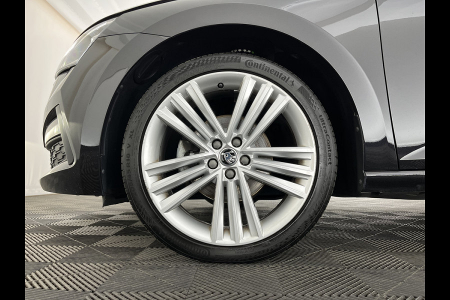 Škoda SCALA 1.0 TSI Business Edition (INCL-BTW) Aut. *FULL-LED | DIGI-COCKPIT | HEATED-COMFORTSEATS | CARPLAY | LANE-ASSIST | NAVI-FULLMAP | ECC | PRIVACY-GLASS | PDC | AMUNDSEN-AUDIO | CRUISE | 18''ALU*