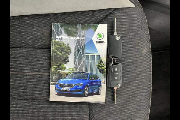 Škoda SCALA 1.0 TSI Business Edition (INCL-BTW) Aut. *FULL-LED | DIGI-COCKPIT | HEATED-COMFORTSEATS | CARPLAY | LANE-ASSIST | NAVI-FULLMAP | ECC | PRIVACY-GLASS | PDC | AMUNDSEN-AUDIO | CRUISE | 18''ALU*