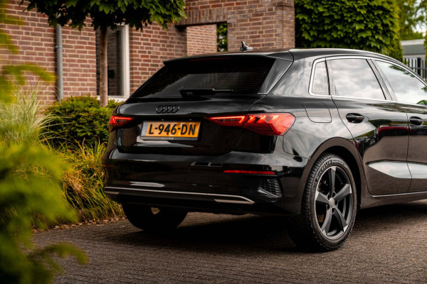 Audi A3 Sportback 30 TFSI Business Edition 110 PK Aut. LED Cruise Lane-Assist App-Connect 18''