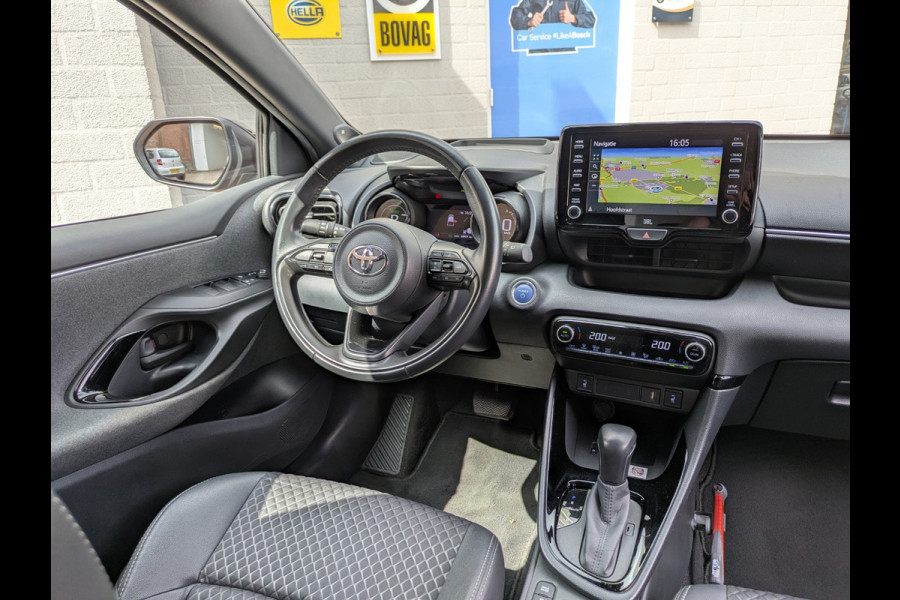 Toyota Yaris 1.5 Hybrid Executive|Head-Up|JBL|Sportstoelen|Blindspot|LED|Keyless-Entry/Go|Stoelverw.|Adaptive-Cruise|Mat-Grijs