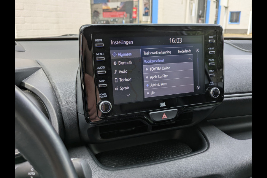 Toyota Yaris 1.5 Hybrid Executive|Head-Up|JBL|Sportstoelen|Blindspot|LED|Keyless-Entry/Go|Stoelverw.|Adaptive-Cruise|Mat-Grijs