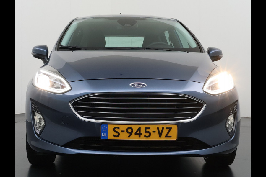 Ford Fiesta 1.0T 126PK Titanium Apple Carplay Android Navi LM Airco Stoelverwarming Apps Voorruitverwarming Wifi Mistlampen Chroompack TCS Led Lmv Lane Assist Isofix TCS EAB Hill-Start-Assist Ford-Pass-Connect LED