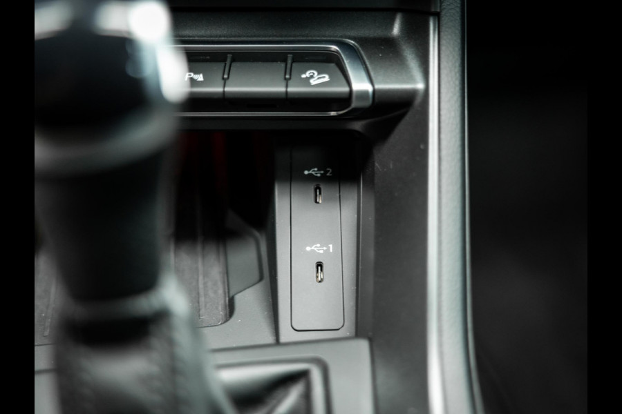 Audi RSQ3 TFSI | Carbon | Elek. stoelen | Camera | stoel verwarming |