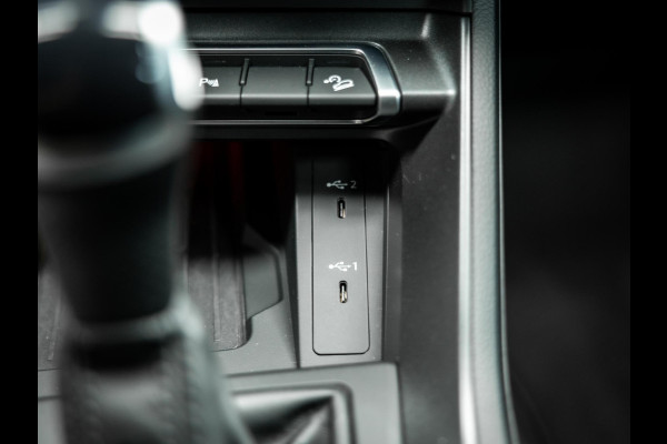 Audi RSQ3 TFSI | Carbon | Elek. stoelen | Camera | stoel verwarming |