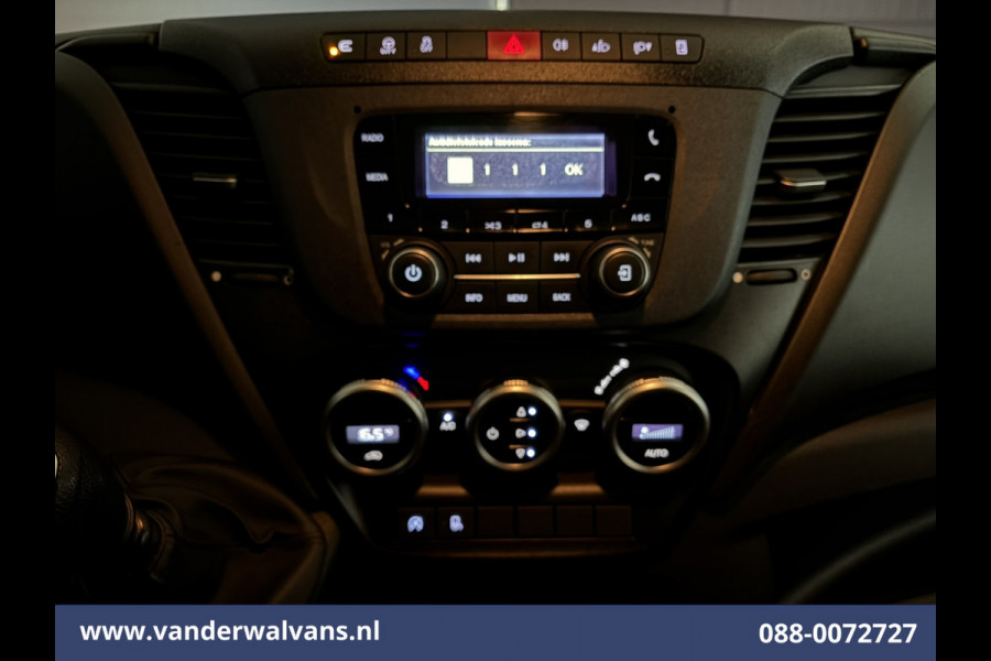 Iveco Daily 35S16 157pk 3500kg Trekvermogen L2H2 Euro6 Airco | 270 Graden Achterdeuren | Parkeersensoren Bijrijdersbank