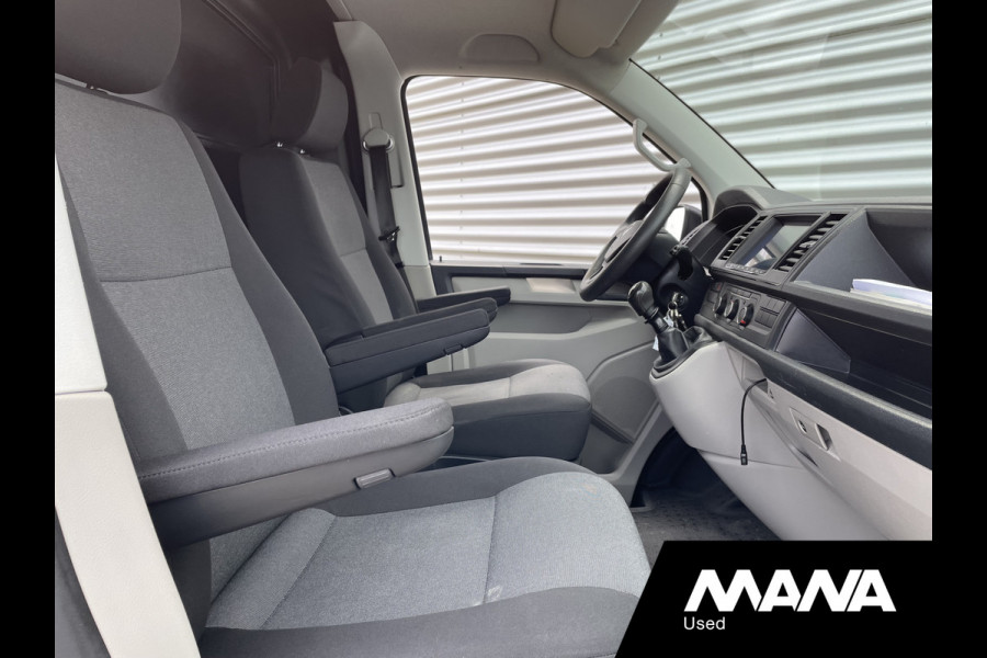 Volkswagen Transporter 2.0 TDI L2H1 102PK Carplay Trekhaak Imperiaal Cruise control