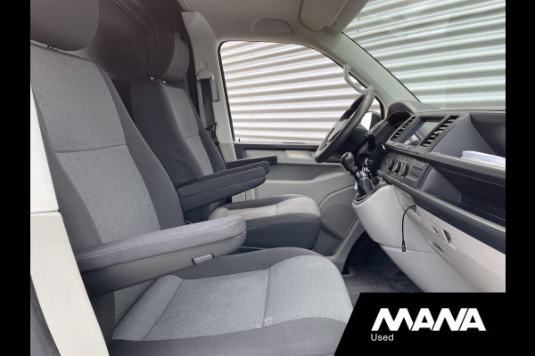 Volkswagen Transporter 2.0 TDI L2H1 102PK Carplay Trekhaak Imperiaal Cruise control