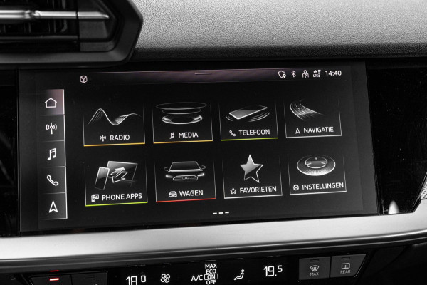 Audi A3 Sportback 40 TFSI e Business Edition 204 PK Ambiance Adaptive Keyless Elek.Klep Stoelverwarming 17''