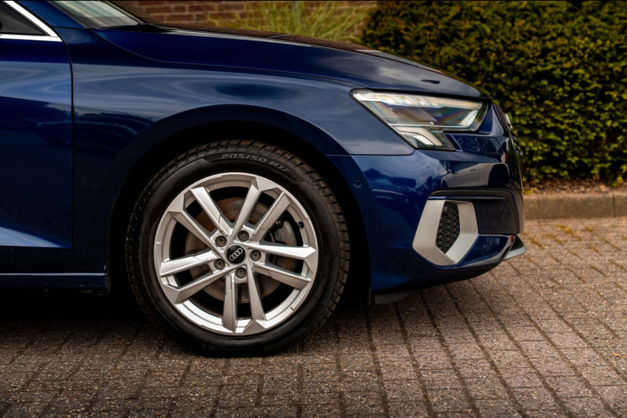 Audi A3 Sportback 40 TFSI e Business Edition 204 PK Ambiance Adaptive Keyless Elek.Klep Stoelverwarming 17''