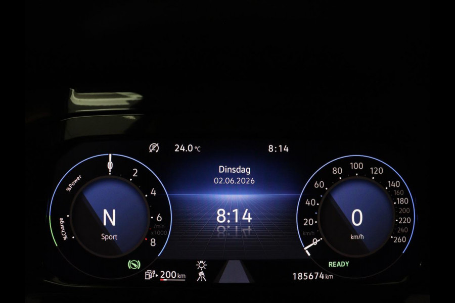 Volkswagen Golf 1.4 eHybrid Style | SOH 88,8% | Head-Up | Stoelverwarming | Trekhaak | Sfeerverlichting | Massage | Camera | Keyless | Matrix LED | Carplay | Adaptive cruise | Memory | Climate control | PHEV | Plug In