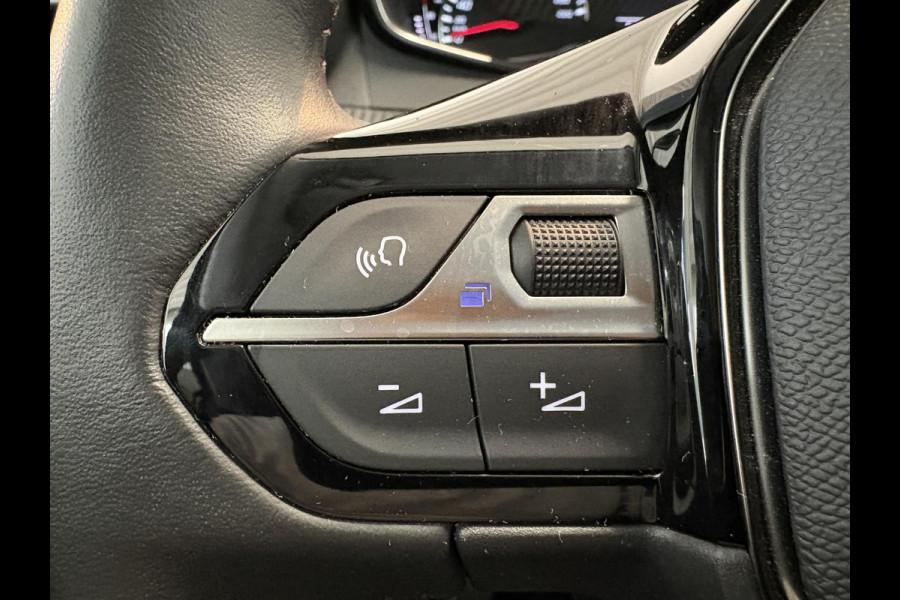 Peugeot 208 1.2 PureTech Active .