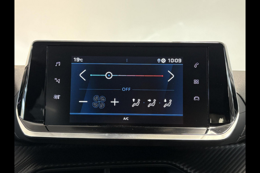 Peugeot 208 1.2 PureTech Active .