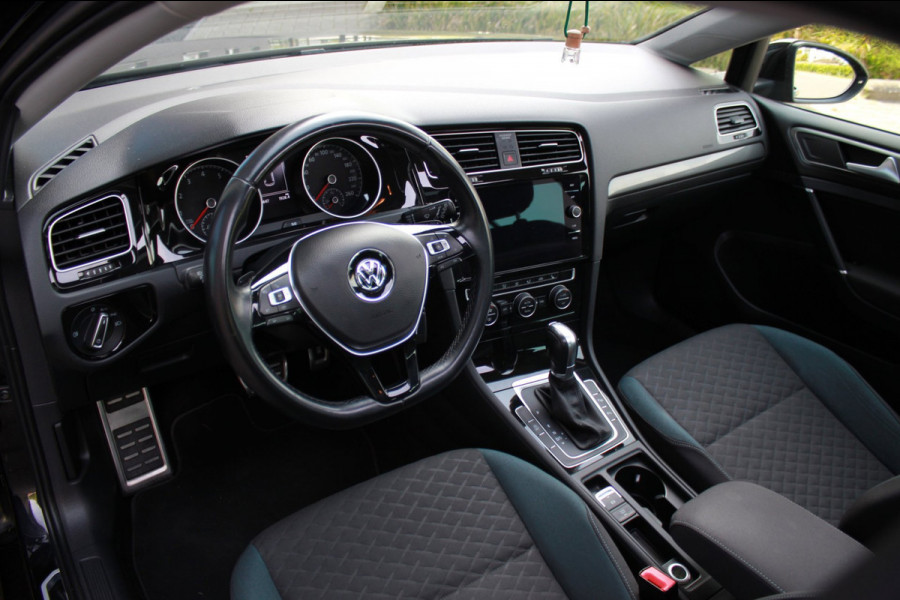 Volkswagen Golf 1.5 TSI Highline