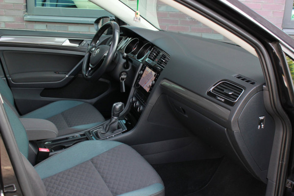 Volkswagen Golf 1.5 TSI Highline