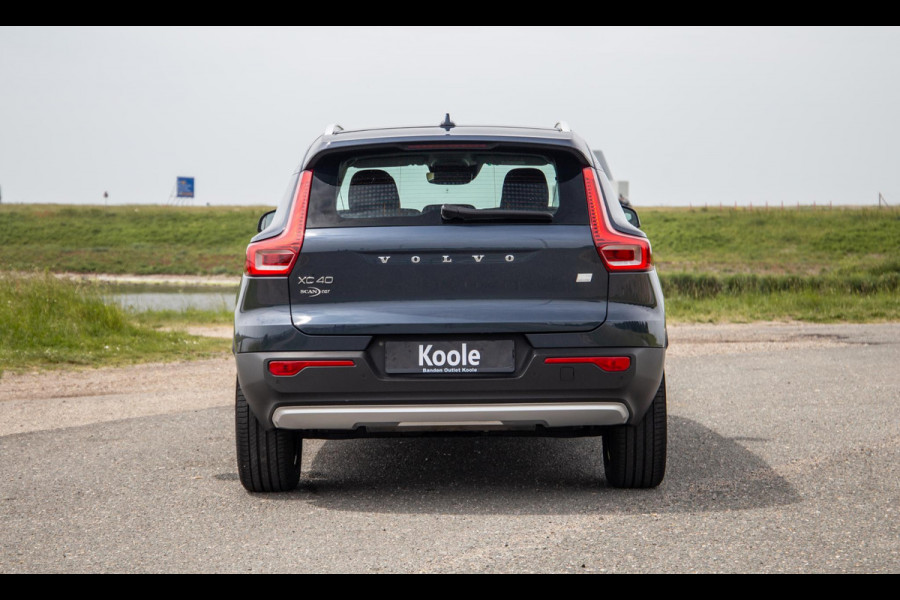 Volvo XC40 1.5 T4 Recharge Inscription AUTOMAAT / PLUG IN HYBRID / CARPLAY / CAMERA / STOELVERWARMING