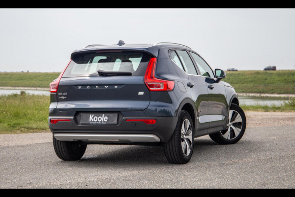 Volvo XC40 1.5 T4 Recharge Inscription AUTOMAAT / PLUG IN HYBRID / CARPLAY / CAMERA / STOELVERWARMING
