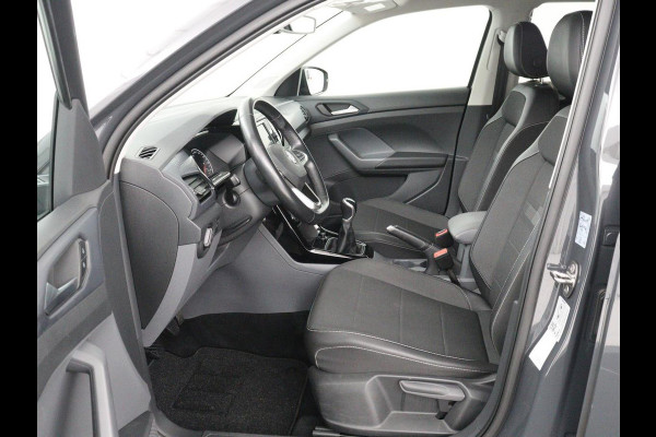 Volkswagen T-Cross 1.0 TSI Life | Adaptive cruise | Side Assist | Sportstoelen | Getint glas | 17'' | Airco | Parkeerhulp | Bluetooth | Regen-/lichtsensor