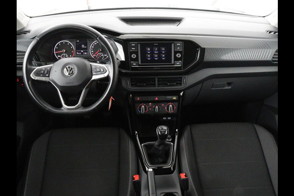Volkswagen T-Cross 1.0 TSI Life | Adaptive cruise | Side Assist | Sportstoelen | Getint glas | 17'' | Airco | Parkeerhulp | Bluetooth | Regen-/lichtsensor
