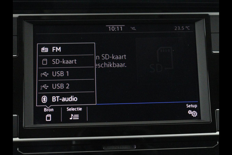 Volkswagen T-Cross 1.0 TSI Life | Adaptive cruise | Side Assist | Sportstoelen | Getint glas | 17'' | Airco | Parkeerhulp | Bluetooth | Regen-/lichtsensor