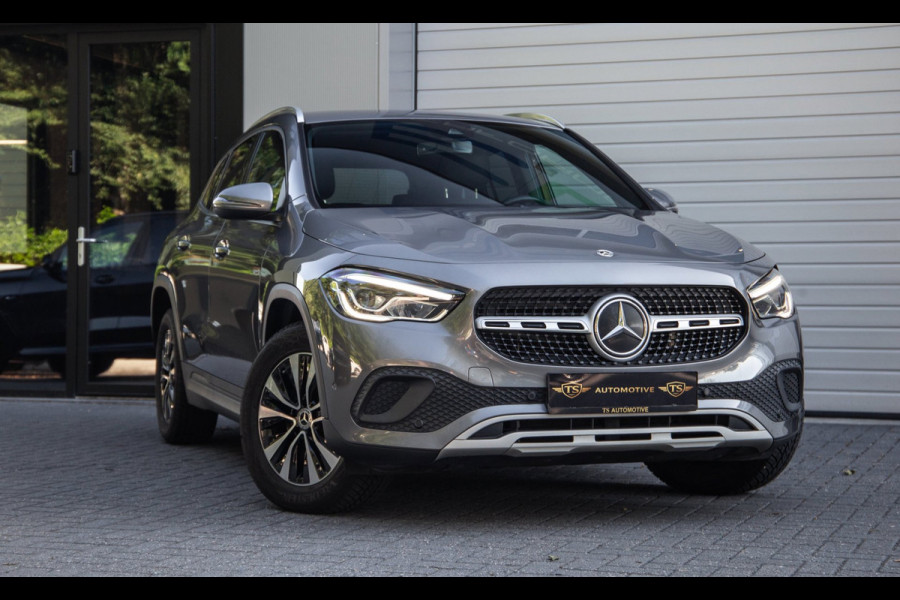 Mercedes-Benz GLA 250 e Business Solution Luxury Limited / SOH 93%