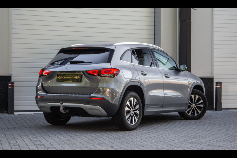 Mercedes-Benz GLA 250 e Business Solution Luxury Limited / SOH 93%