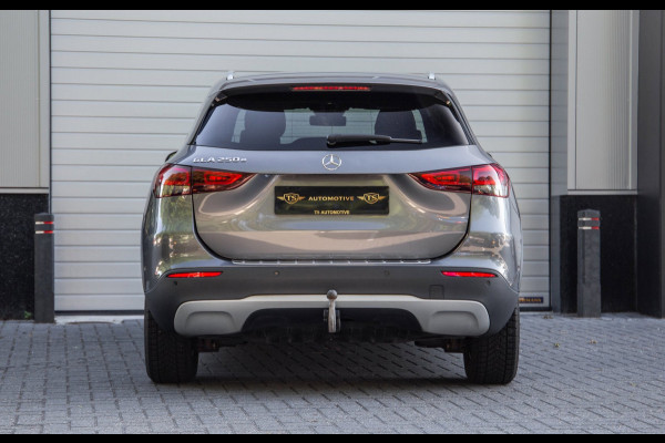 Mercedes-Benz GLA 250 e Business Solution Luxury Limited / SOH 93%