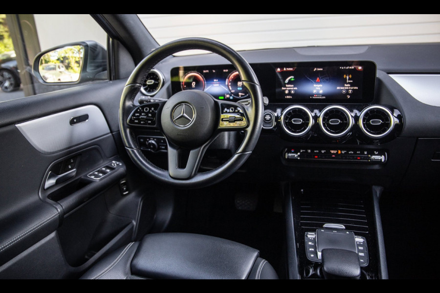 Mercedes-Benz GLA 250 e Business Solution Luxury Limited / SOH 93%