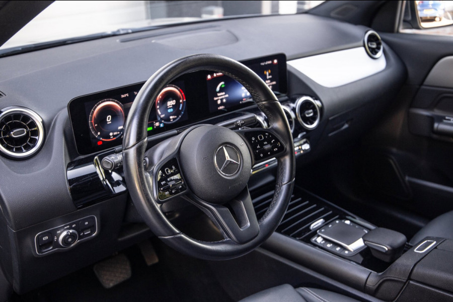 Mercedes-Benz GLA 250 e Business Solution Luxury Limited / SOH 93%