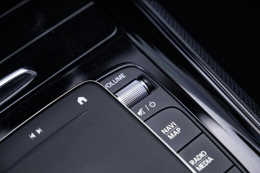 Mercedes-Benz GLA 250 e Business Solution Luxury Limited / SOH 93%