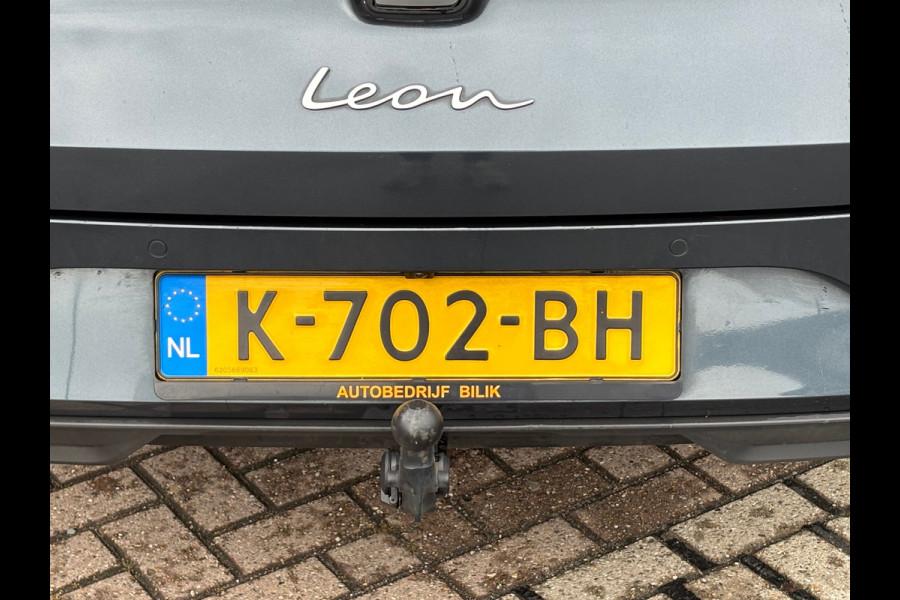 Seat Leon Sportstourer 1.5 TSI Style Launch Edition |TREKHAAK| ACC|CAMERA|