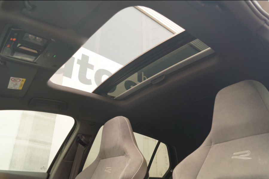 Volkswagen Golf 1.5 TSI 130pk R-Line -PANO-LED-ECC-PDC-NAVI-