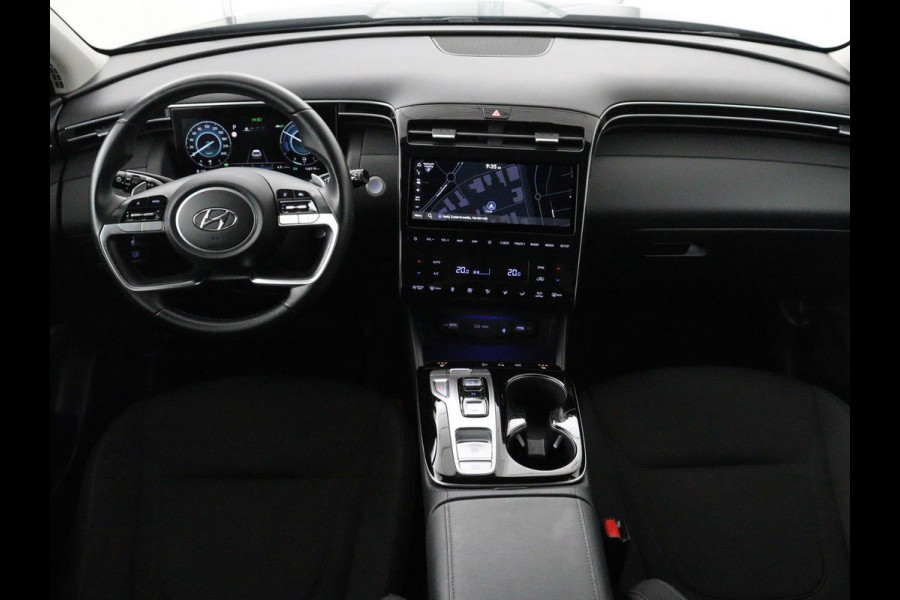 Hyundai Tucson 1.6 T-GDI HEV Comfort | Trekhaak | Stoelverwarming | Adaptive cruise | Carplay | Camera | Navigatie | Keyless | Full LED | 17'' | Parkeerhulp | Climate control | Digital Cockpit